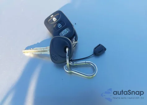 2018 Hyundai Elantra Sel z USA, uszkodzony, nr VIN 5NPD84LFXJH250643